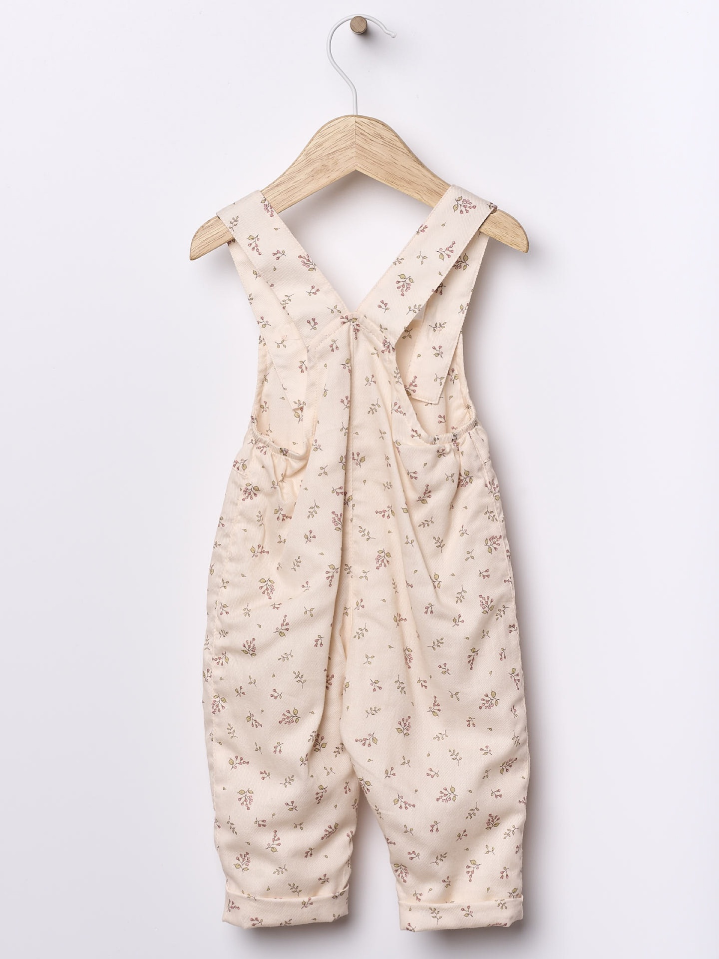 Jardineiras floridas algodão orgânico