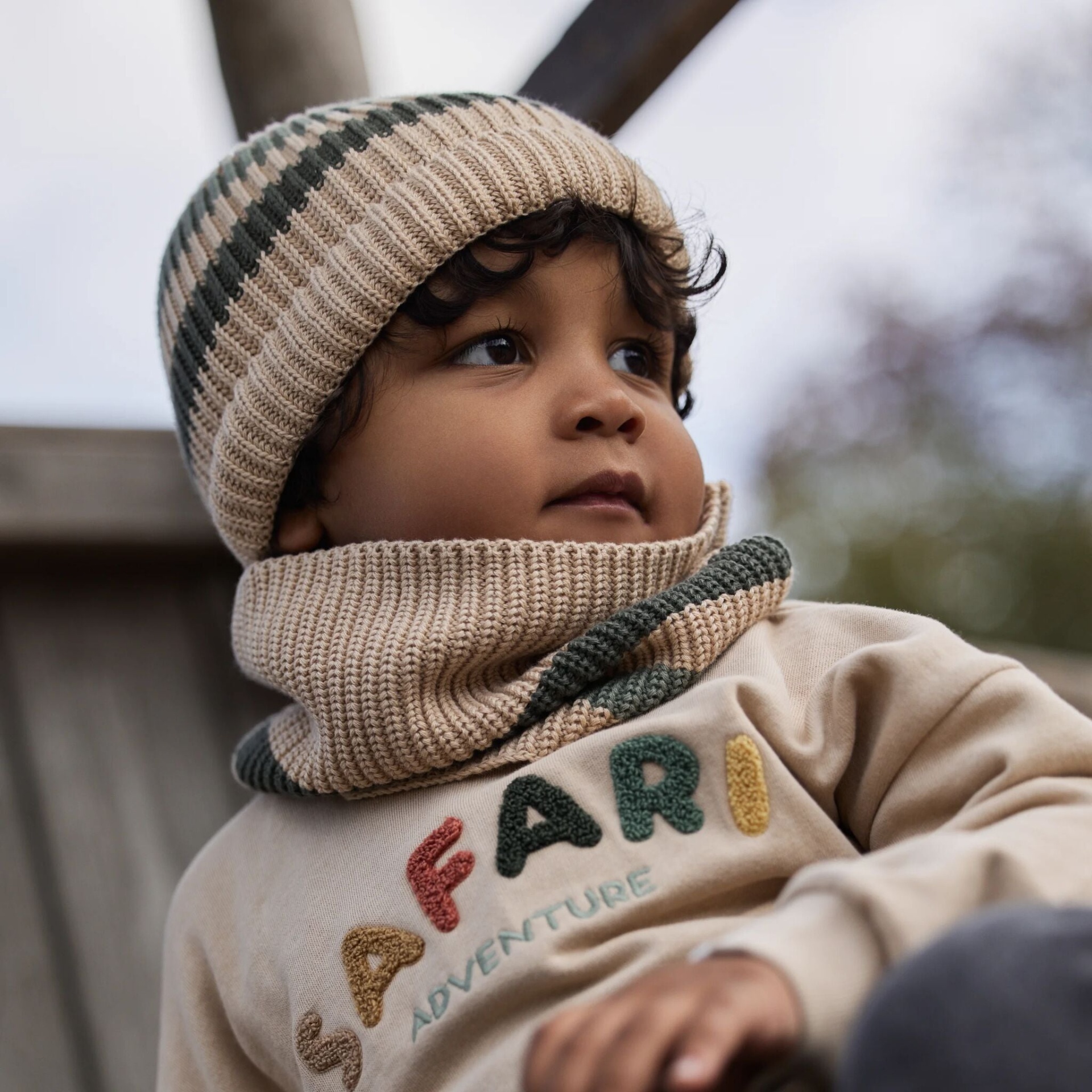 GORRO DE MALHA SAFARI FRIENDS TAUPE