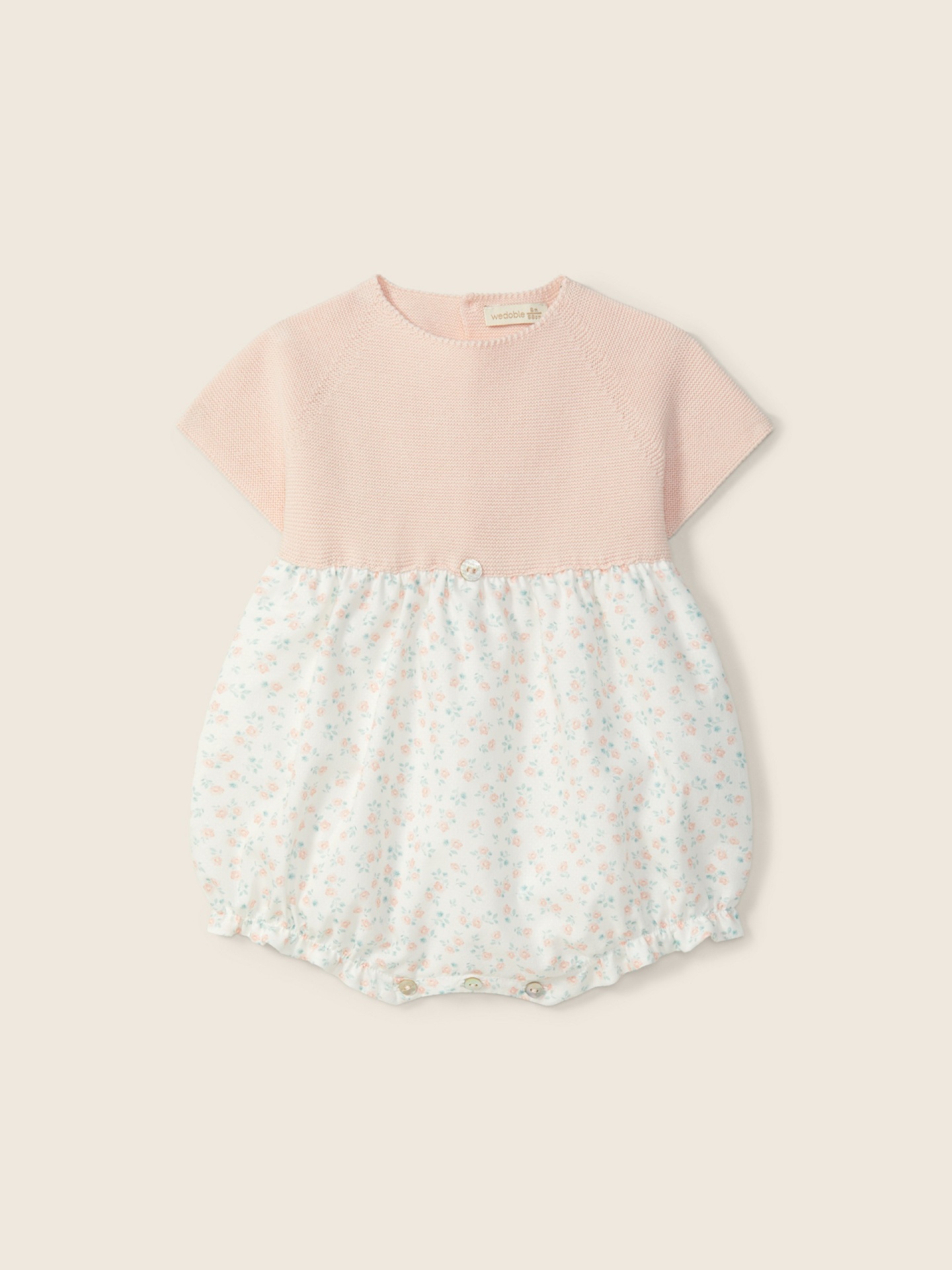 Fofo de manga curta com estampado floral