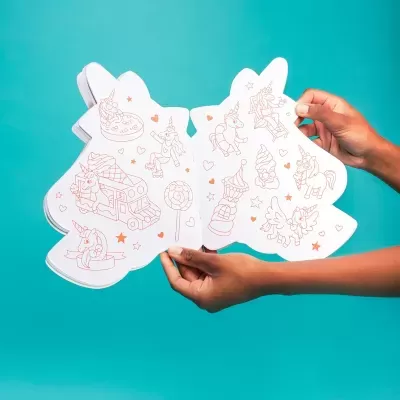 OMY LILY Caderno de Atividades e Autocolantes