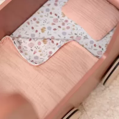 Little Dutch Carrinho de Bonecas Rosa – C/ Boneca