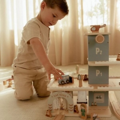 Little Dutch Parque De Estacionamento Fsc