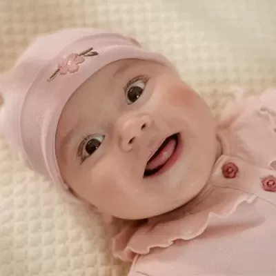 Little Dutch Gorro Rosa para Bebé em Algodão Orgânico Fairy Garden