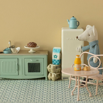 Maileg Conjunto de Mesa e Banco Ratinhos Rosa