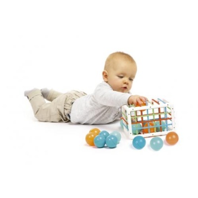 LUDI Cubo de Manipulação com Bolas Sonoras