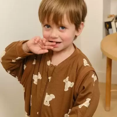 MOLIS&CO Saco de Dormir com Pernas e Mangas Teddy Mocca TOG 1 MOLIS&CO Saco de Dormir com Pernas e Mangas Teddy Mocca TOG 1