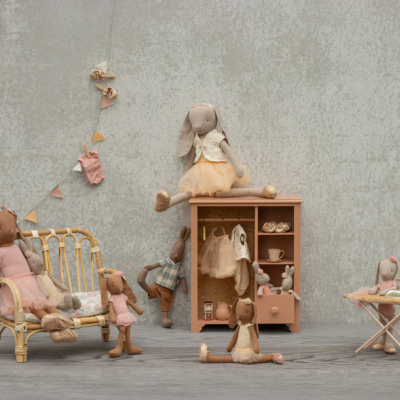 Maileg Roupeiro Grande Rosa Escuro