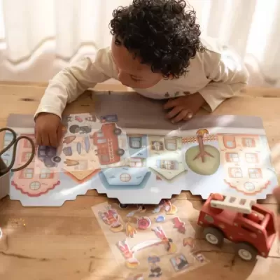 Little Dutch Livro Autocolantes Reutilizáveis Bombeiros