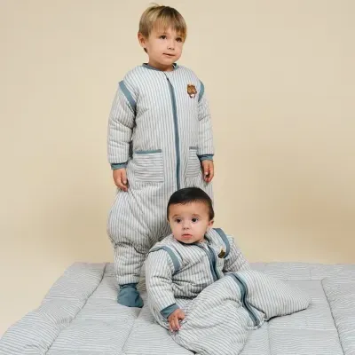 MOLIS&CO Saco de Dormir com Pernas e Mangas Blue Stripes TOG 2.5 MOLIS&CO Saco de Dormir com Pernas e Mangas Blue Stripes TOG 2.5