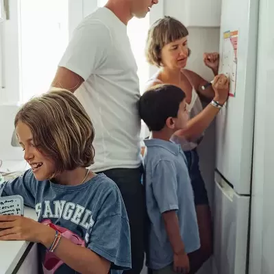 The Happy Gang Planeador Familiar Magnético A3