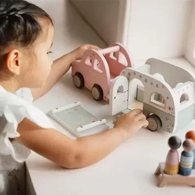 Little Dutch Carro com Caravana