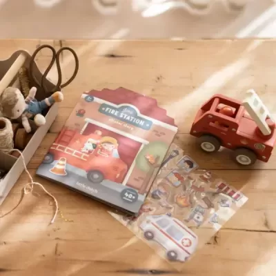 Little Dutch Livro Autocolantes Reutilizáveis Bombeiros