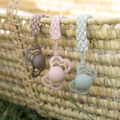 BIBS Prende Chupetas Trançado  Blush/Ivory