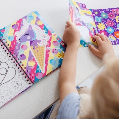 Totum Livro de Autocolantes com Números Unicórnios