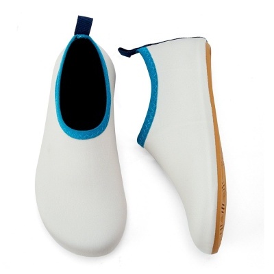 Monnëka Sapatos de Banho UV50+ Seal Cinza