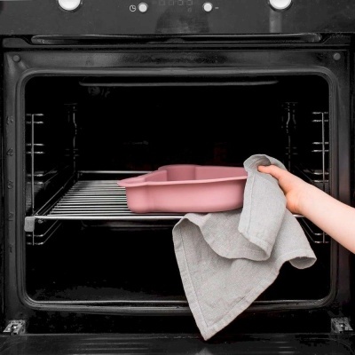 We Might Be Tiny Forma Para Bolo