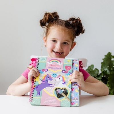 Totum Livro de Autocolantes com Números Unicórnios