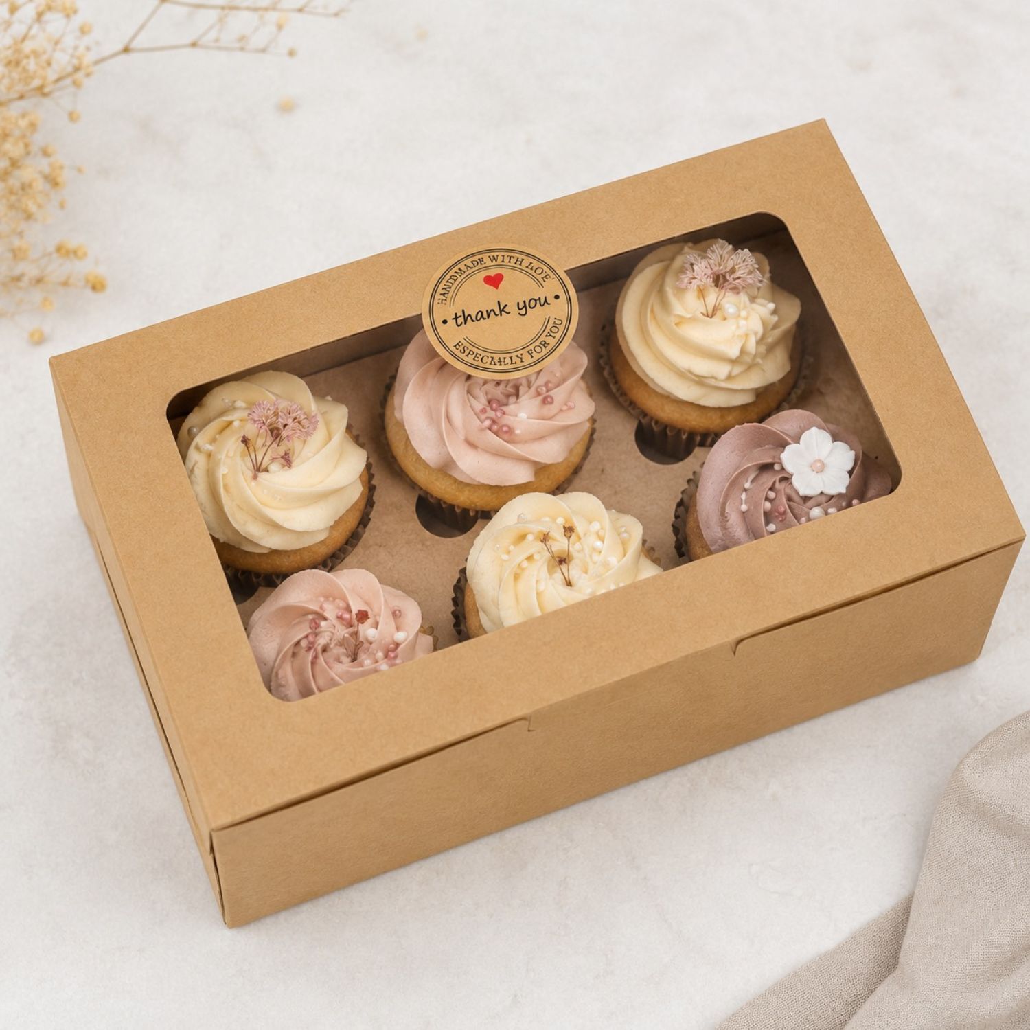 CAIXA KRAFT 6 CUPACAKES COM JANELA 24x16x7,5 CM