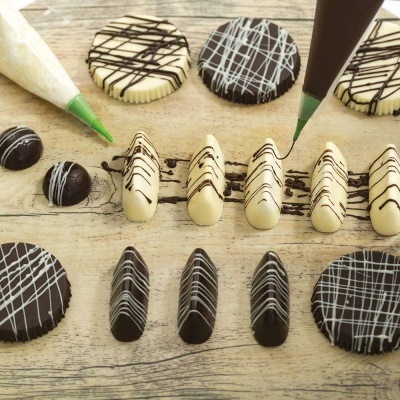 10 SACO PASTELEIRO DESCARTAVEIS COM 10 BICOS DE DECORAÇÃO