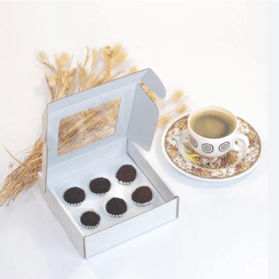 CX.  CARTÃO PARA 6 BRIGADEIROS C\JANELA