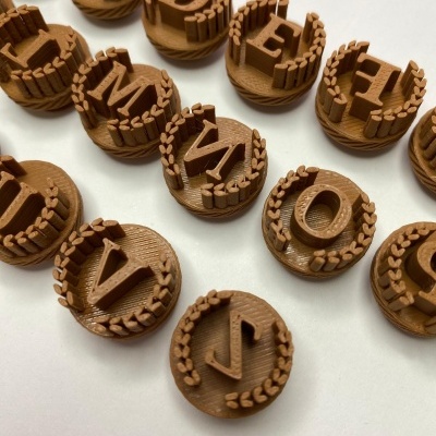 CARIMBOS BRIGADEIROS LETRAS COM FOLHA (ler descrição)