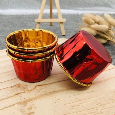 CUPCAKE VERMELHO \DOURADO 50X40MM