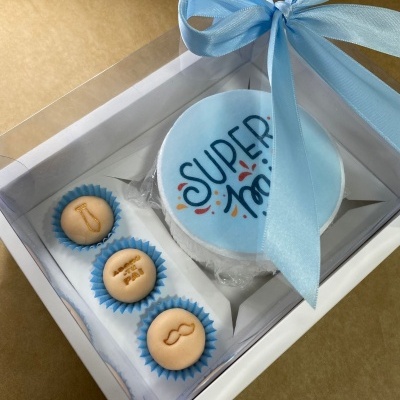 CAIXA ACETATO BENTO CAKE/3 BRIGADEIROS