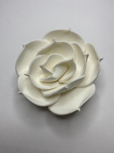 ROSA EM AÇÚCAR BRANCA FRISADA