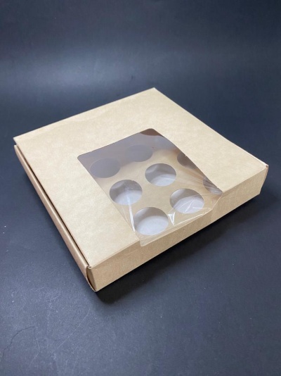 CAIXA KRAFT COM JANELA 16 BRIGADEIROS