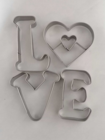 4 CORTANTE LETRAS LOVE