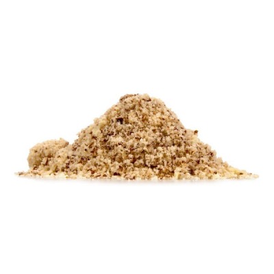 Amêndoa em farinha com pele