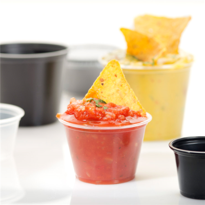 TAÇA PRETA PLASTICA C\TAMPA 60ML