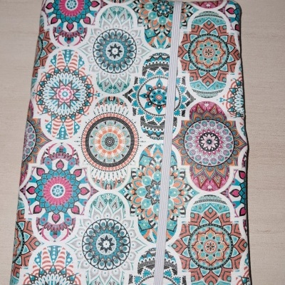 Capa com Mandalas