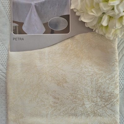 Toalha de Mesa Anti Nódoas REF Jacquard 150x200cm