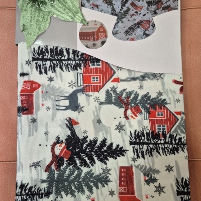 Toalha de Mesa Anti Nódoas Padrão Natal 4