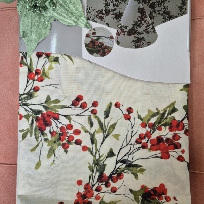 Toalha de Mesa Anti Nódoas Padrão Natal 8