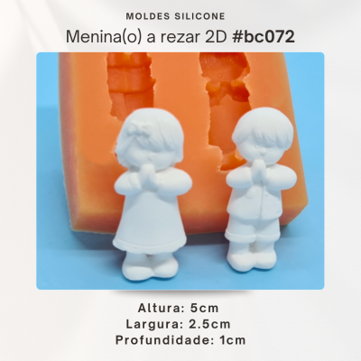 Menino ou menina a rezar 2D