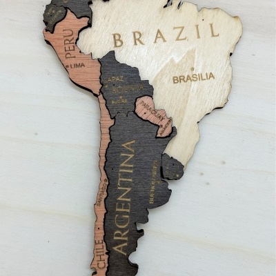 WorldMap - 3D - Multicolor - Países e Capitais em Inglês