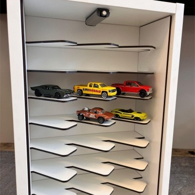 Expositor GTR 1/64 - 50 x 27cm - Branco - OUTLET