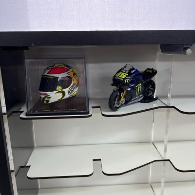 Expositor GRID V2 - Capacetes + Motos