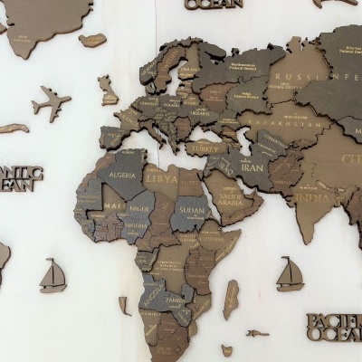 WorldMap - 3D - Castanho  - Países e Capitais em Inglês