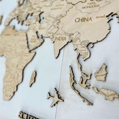 MapaMundo 2D - Cor natural - Países e capitais em português ou inglês