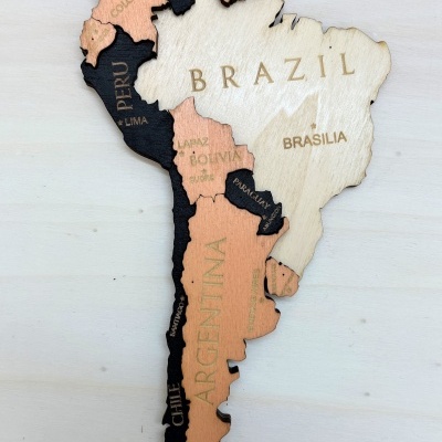 WorldMap - 3D - Multicolor - Países e Capitais em Inglês