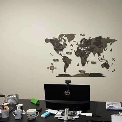 WorldMap - 3D - Castanho  - Países e Capitais em Inglês