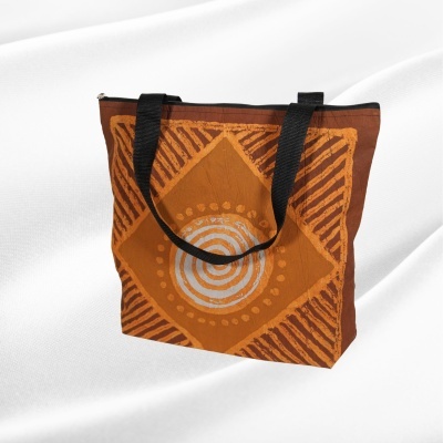 Bolsa de Senhora em batik decorativo