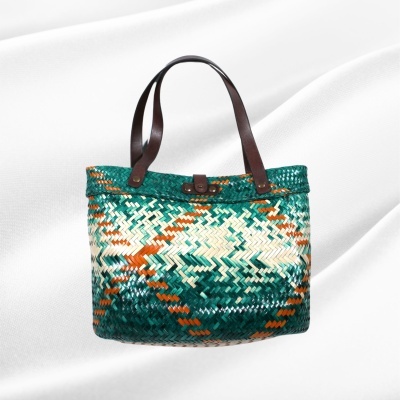 Bolsa de Palha com Asas de Cabedal
