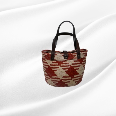 Bolsa de Palha com Asas de Cabedal