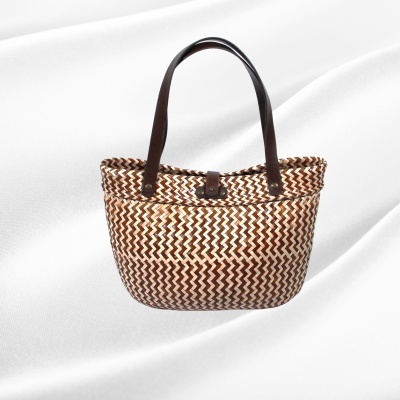 Bolsa de Palha com Asas de Cabedal