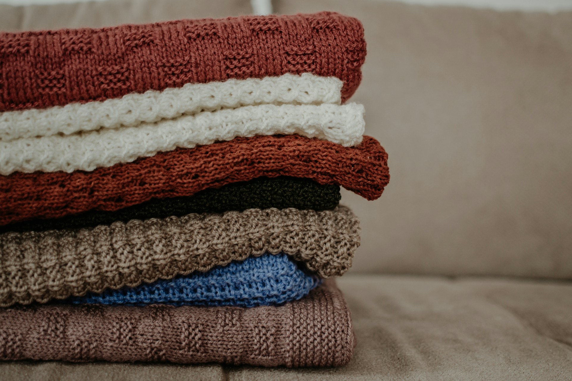 Remover borbotos da roupa naturalmente