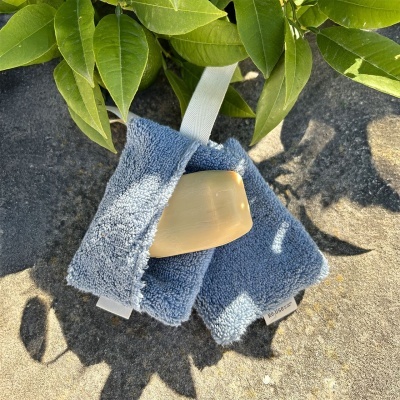 Bolsa Porta Sabonete em Tecido com Pega